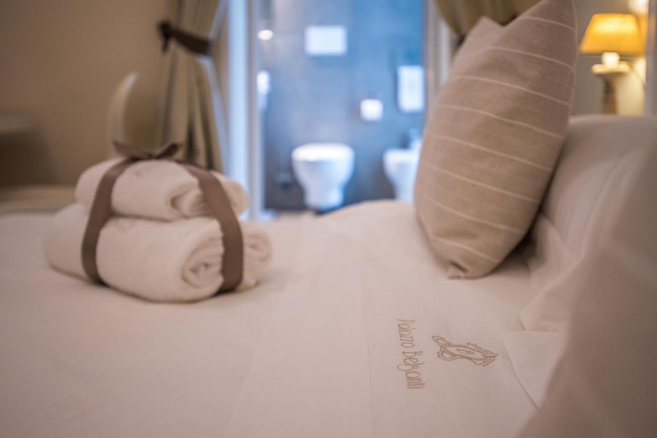Bed and Breakfast Palazzo Belsanti Лечче Экстерьер фото