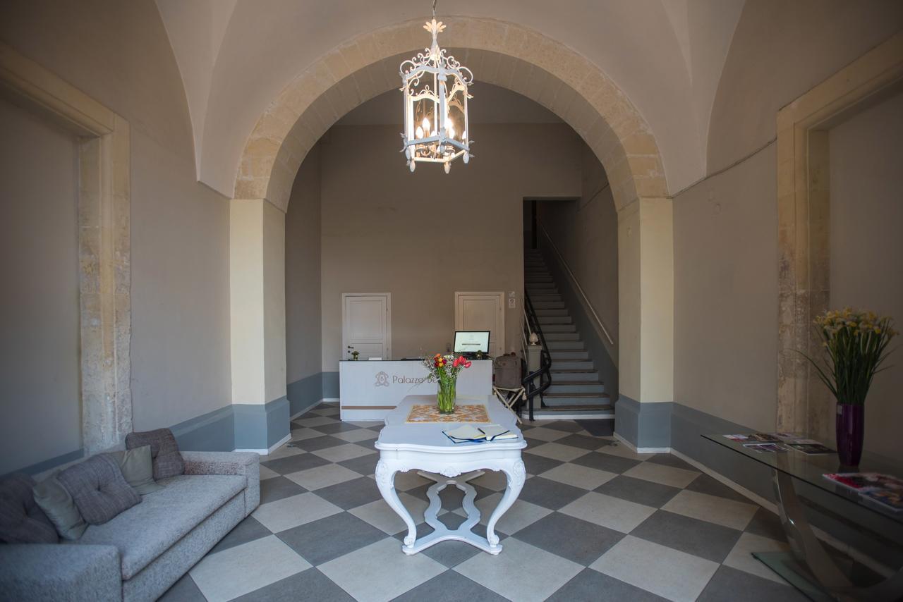 Bed and Breakfast Palazzo Belsanti Лечче Экстерьер фото